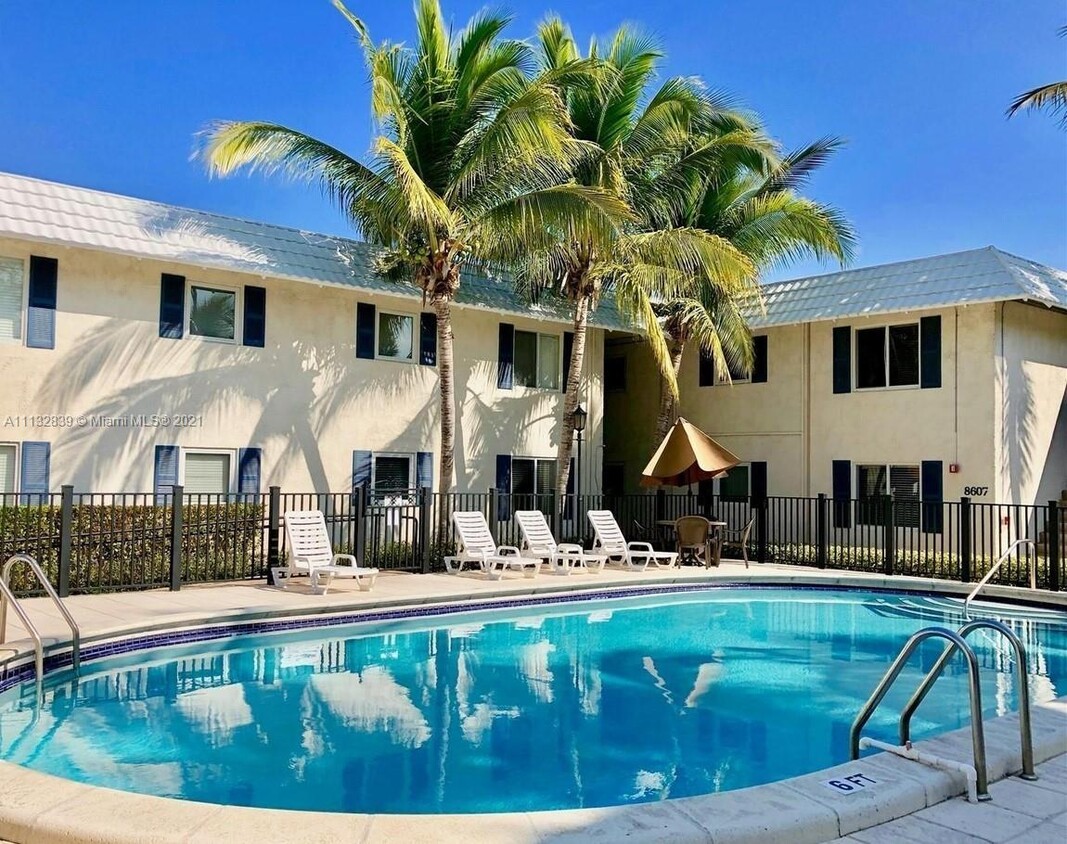 8605 SW 68th Ct Unit 6, Pinecrest, FL 33156 Condo for Rent in Pinecrest, FL