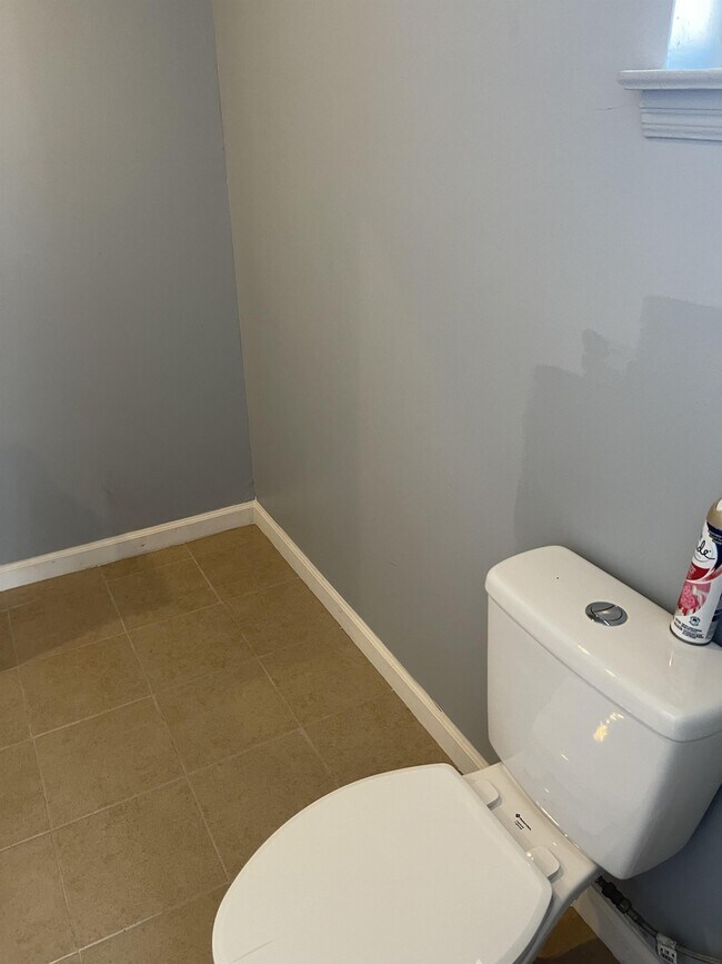 Foto del edificio - 1717 N Fruit Ave