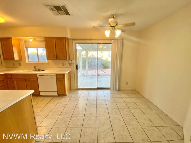 Foto del edificio - 3 br, 2 bath House - 8056 Draco Cir