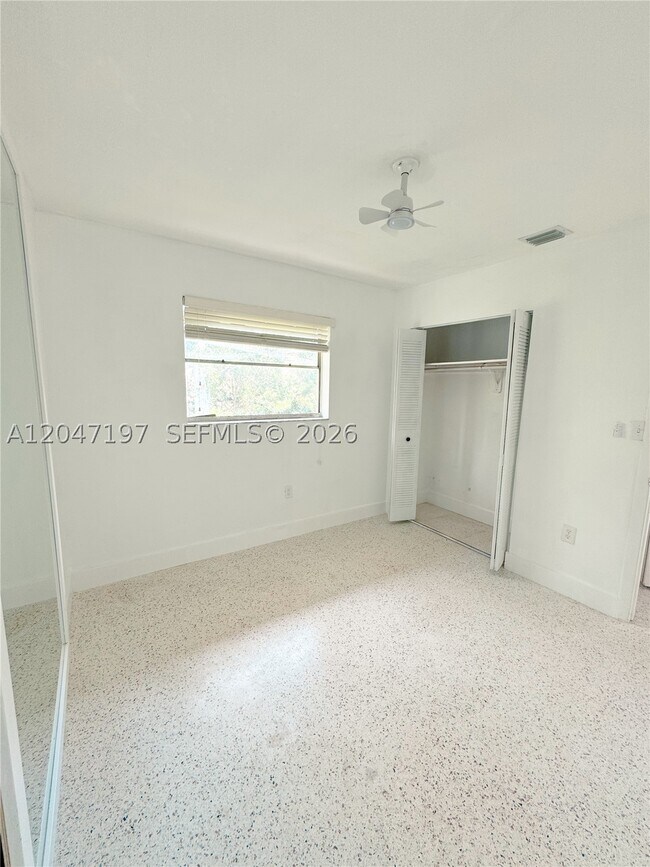 Foto del edificio - 1235 NW 6th St