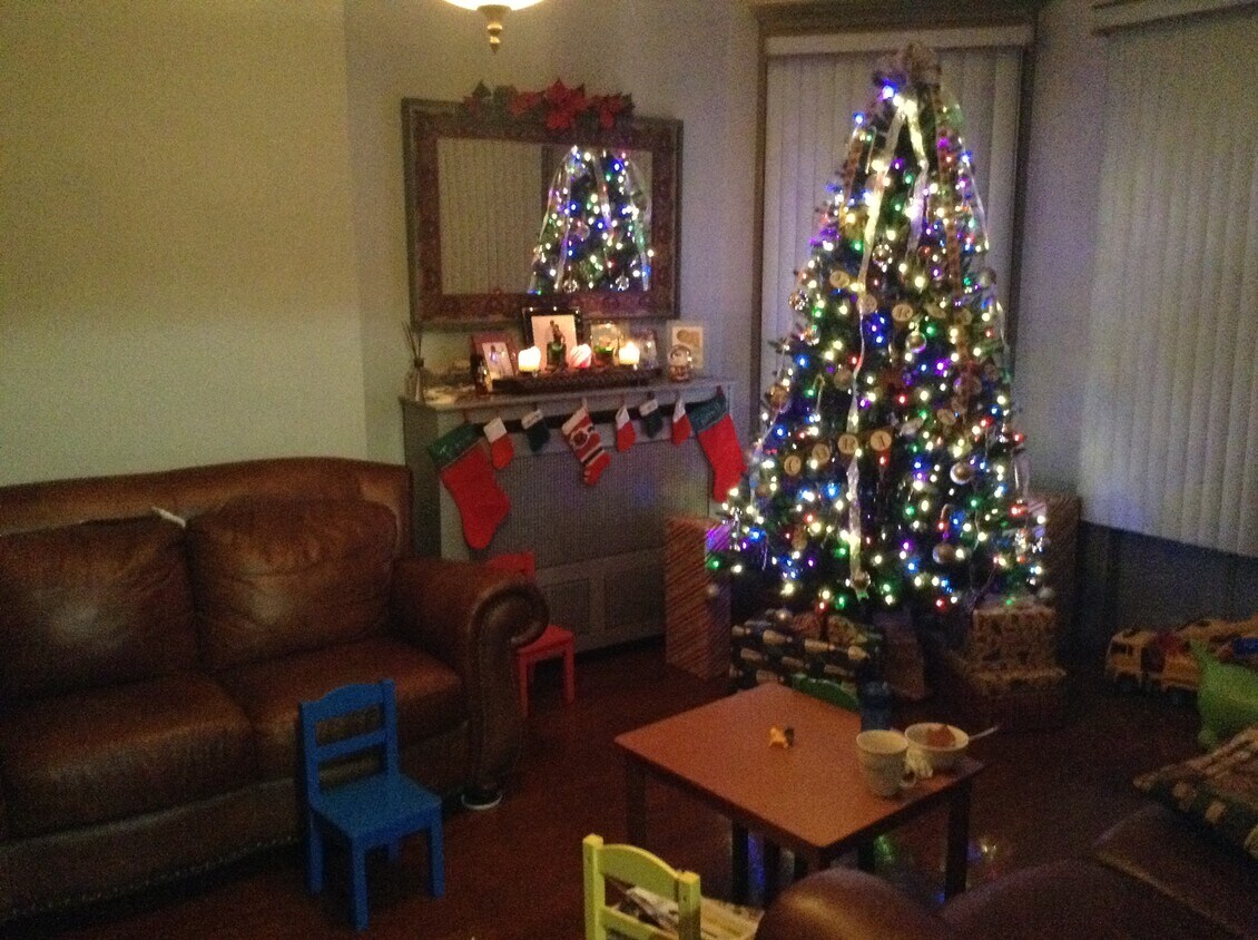 Living room - 94 Lembeck Ave