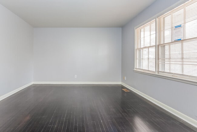 Building Photo - 3054 Boswell Dr NW
