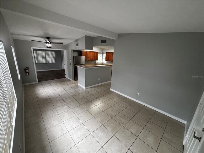 Foto del edificio - 1463 Renton St