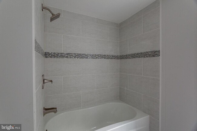 Foto del edificio - 2225 W Thompson St