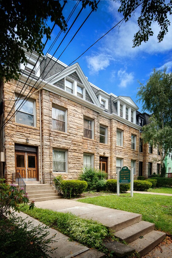 Primary Photo - 809 St James St