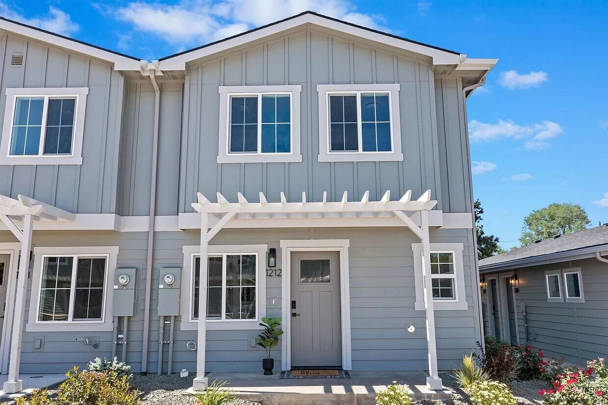 Brand new 3 bedroom, 2.5 bathroom Townhome... House Rental in Boise