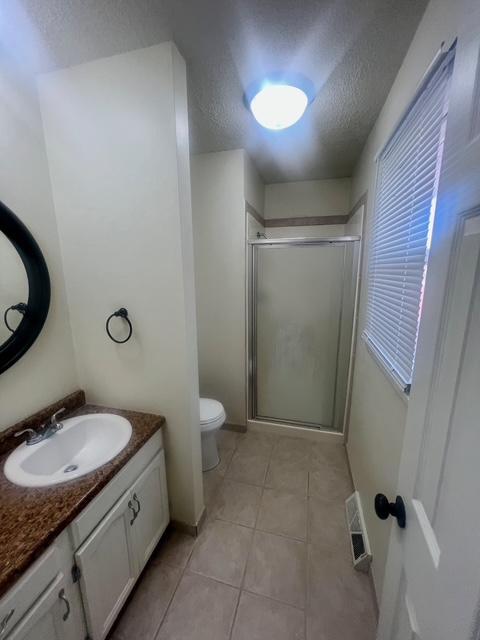 Foto del edificio - 5709 NW High Dr