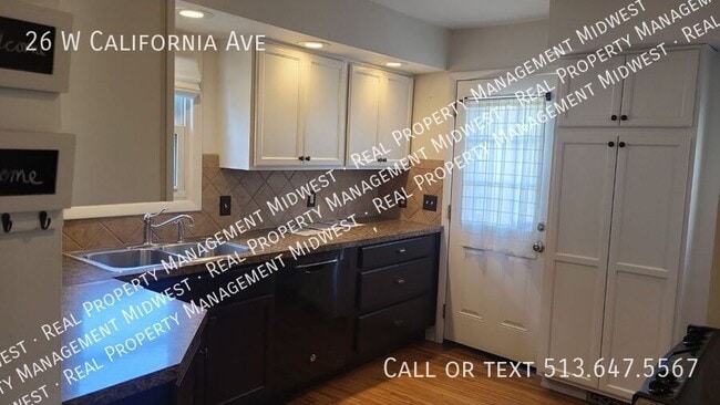 Building Photo - 26 W California Ave