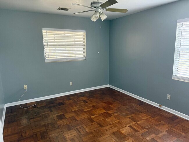 Foto del edificio - 629 Stiles Ave