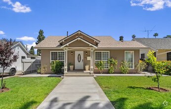 Building Photo - 4157 Edgewood Pl