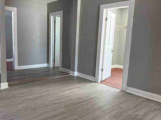 Building Photo - 1410 6th Ave