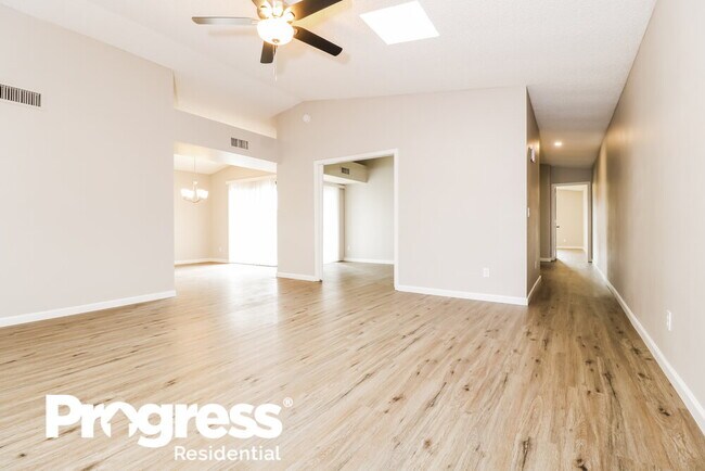 Foto del edificio - 11175 N 82nd Ln