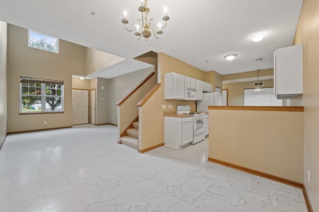 Foto del edificio - 5075 Holly Ln N