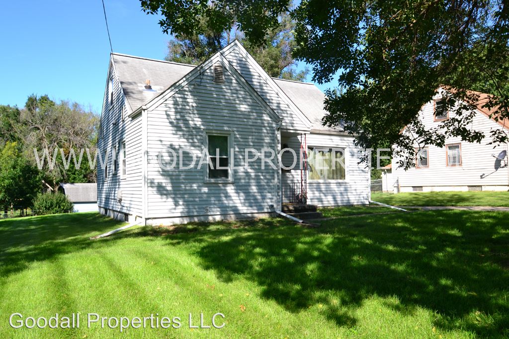 Building Photo - 3422 66th St
