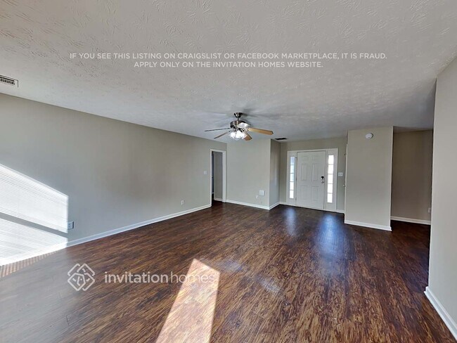 Foto del edificio - 230 Graystone Dr