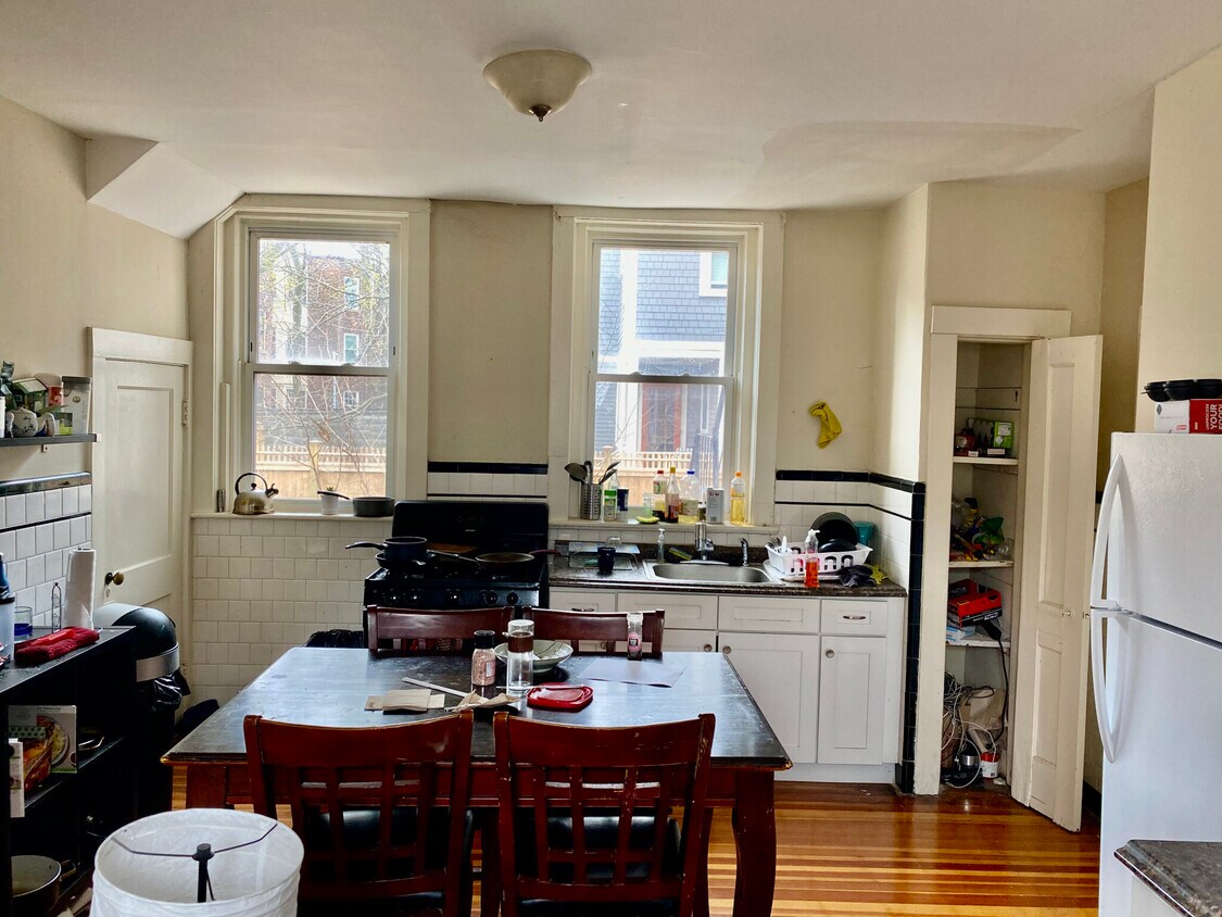 92 Coolidge St Unit 1, Brookline, MA 02446 Apartments in Brookline