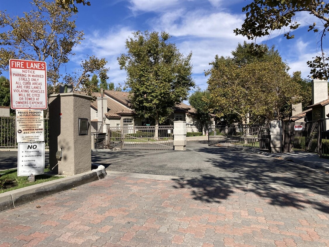 20 Kalmia Pl, Aliso Viejo, CA 92656 Townhome Rentals in Aliso Viejo