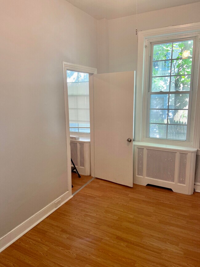 Bedroom 2 - 4934 Rubicam St