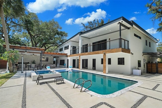 Building Photo - 3000 Riverland Rd