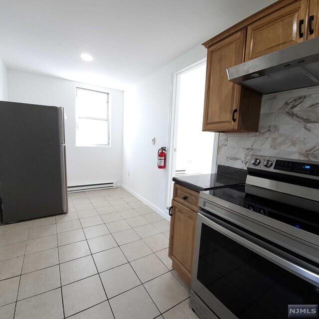 93 Dixon Ave, Paterson, NJ 07501 Room for Rent in Paterson, NJ