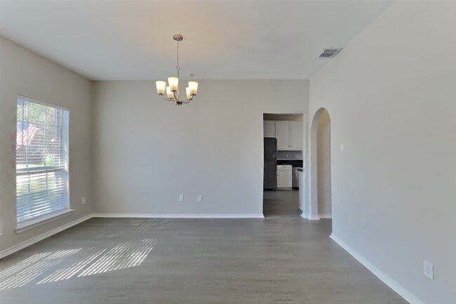 Building Photo - 1113 Merribrook Ln