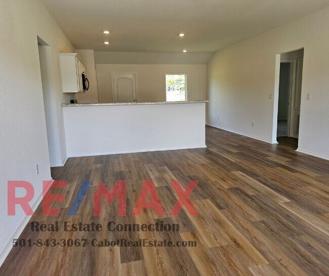 Building Photo - Sorry No Smoking and Pets Permitted with R...