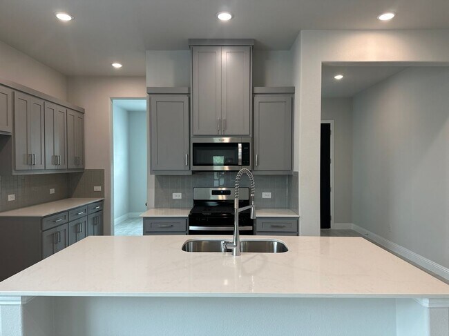 Building Photo - 3104 Ferrero Ln