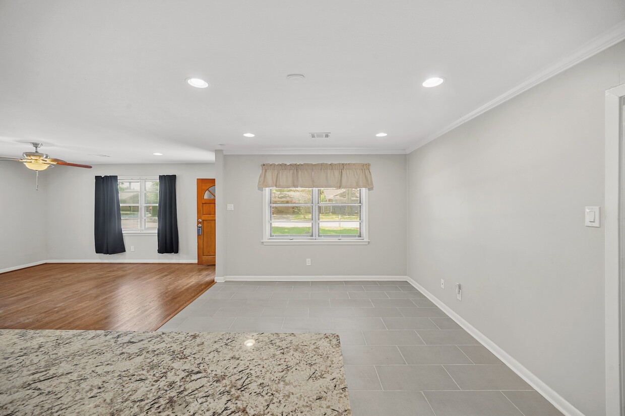 Building Photo - 9514 Vilven Ln