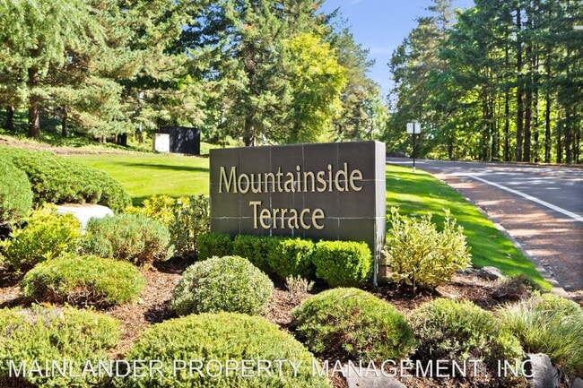 Building Photo - 2 br, 2.5 bath House - 4101 JEFFERSON PARKWAY
