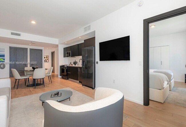 Foto del edificio - 398 NE 5th St