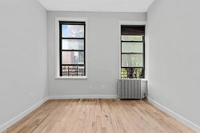 Building Photo - 568 Ninth Avenue