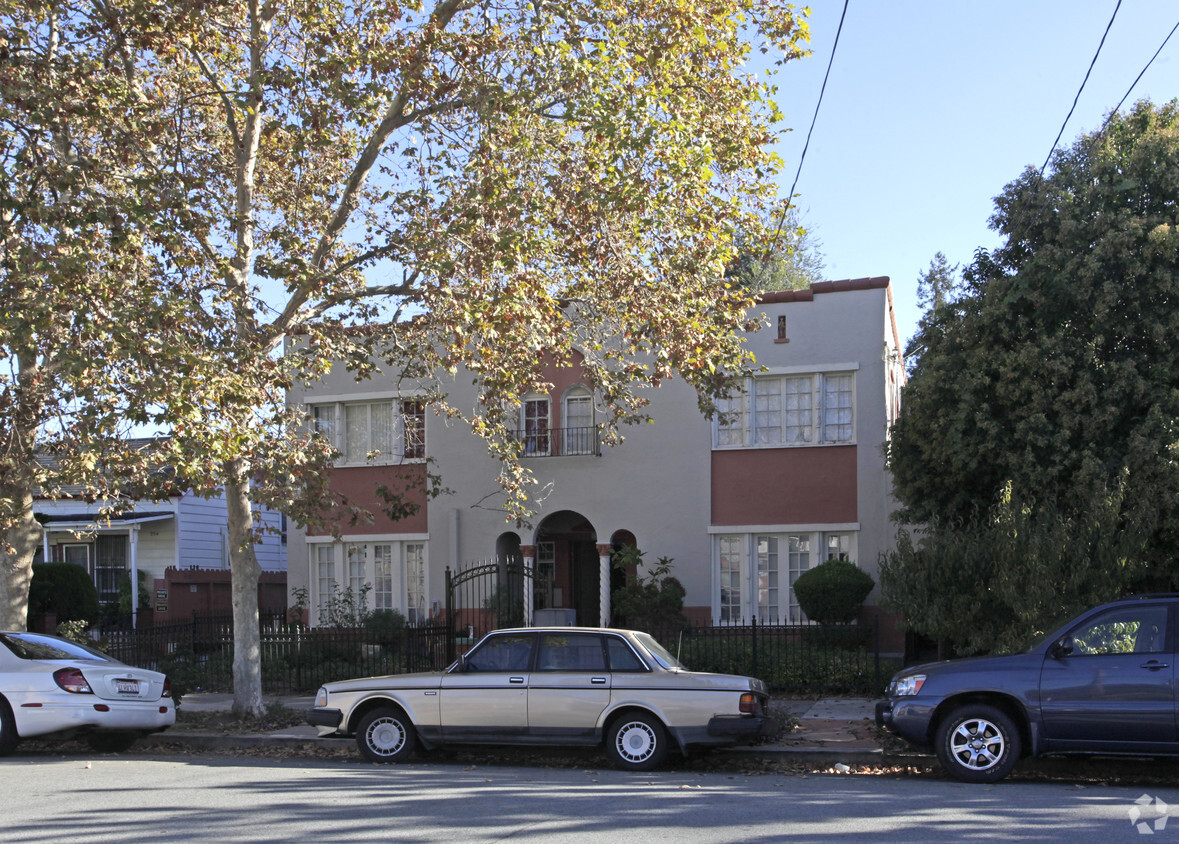Building Photo - 250 N 8th St