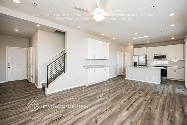Building Photo - 5635 Bowerman Ln