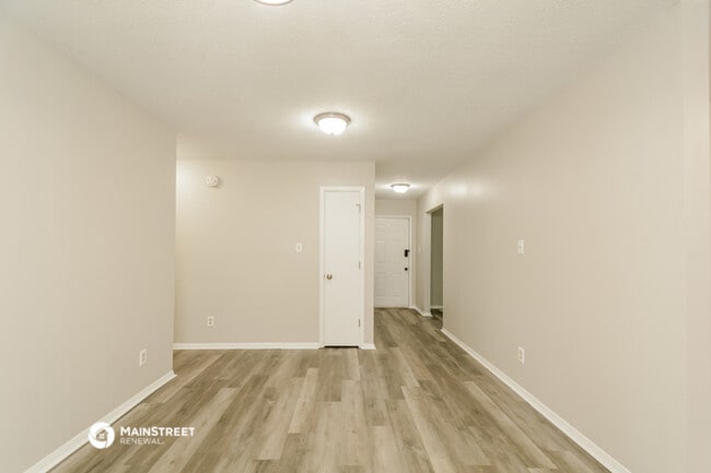 Building Photo - 6504 Cadbury Dr NW