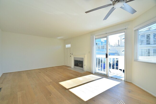 Building Photo - w22144