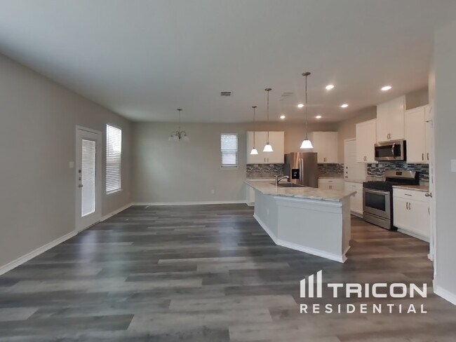 Building Photo - 15406 Delta Pt