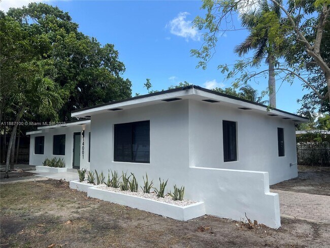 Foto del edificio - 14001 NW 10th Ave