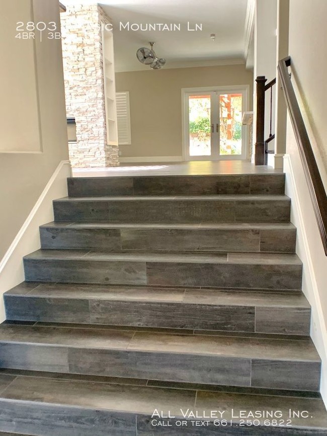 Building Photo - 28031 Magic Mountain Ln