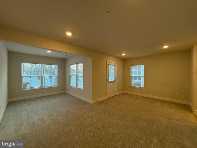 Building Photo - 6828 Winterhill Ln