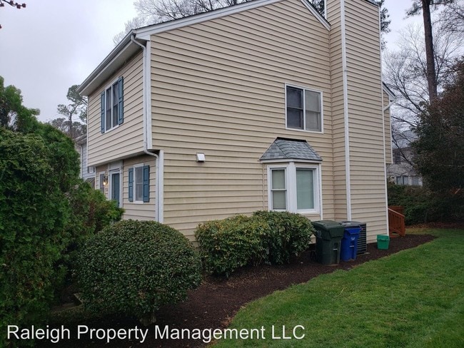 Building Photo - 4145 Kaplan Dr