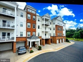 Building Photo - 43138 Stillwater Terrace