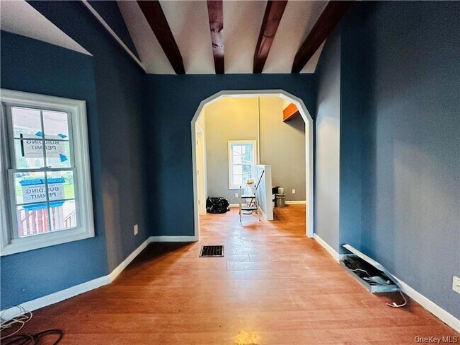 Foto del edificio - 56 Glenwood Ave