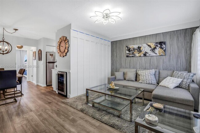 Foto del edificio - 901 SW 11th Ave