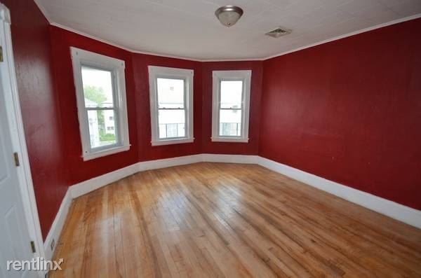 Primary Photo - 3 br, 1 bath Apartment - 28 Vale St 1 Unit 1