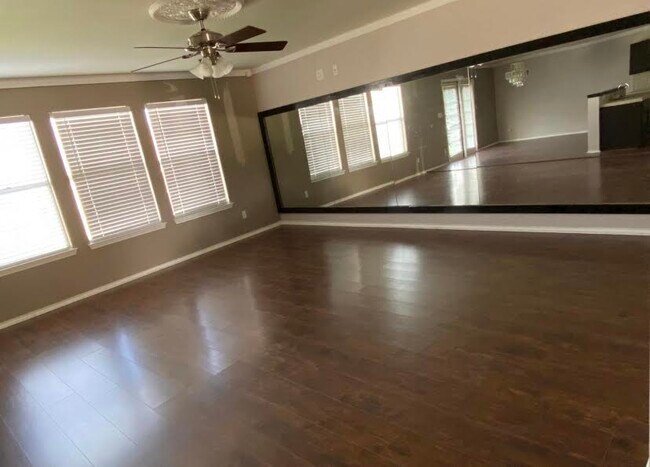 Foto del edificio - 3800 Monette St