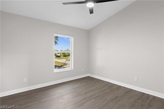 Foto del edificio - 13446 Heald Ln