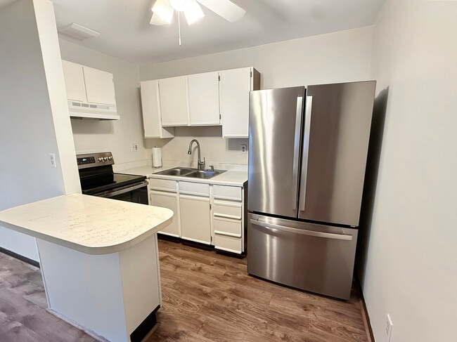 Foto del edificio - 3170 W Monroe St