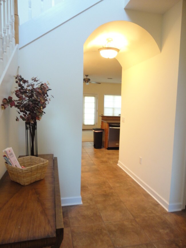 Building Photo - 304 Eagle Landing