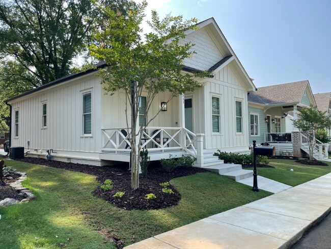 Foto del edificio - 311 Milledge Ave
