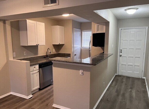 Foto principal - 923 Vance Jackson Rd